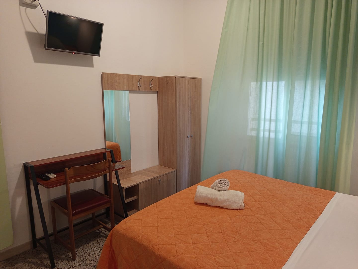 Camera Singola con letto matrimoniale